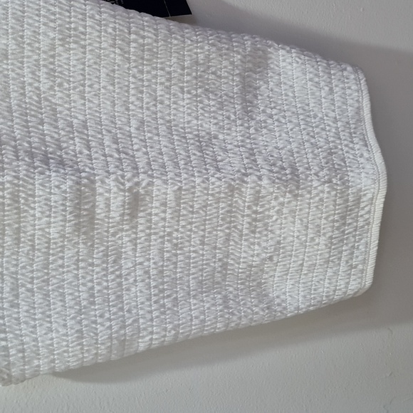 NWT HOLLISTER Tank Top - Picture 4 of 14